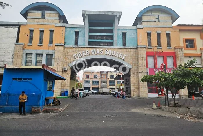 Ruko Bagus Dijual LB 225m2 Lokasi Strategis Surabaya Area Cocok untuk Berbisnis Ruko Bagus Dijual LB 225m2 Lokasi Strategis Surabaya Area Cocok untuk Berbisnis