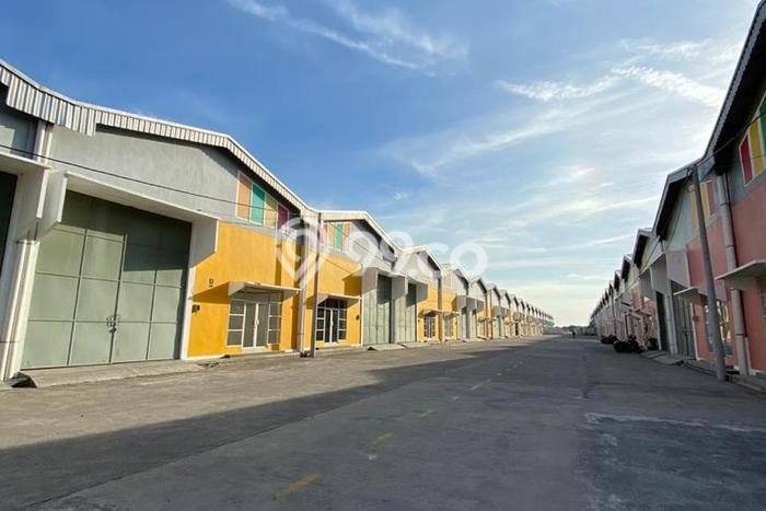 Gudang Dijual di Benowo LT 300m2, LB 300m2 Solusi Investasi Cerdas Gudang Dijual di Benowo LT 300m2, LB 300m2 Solusi Investasi Cerdas