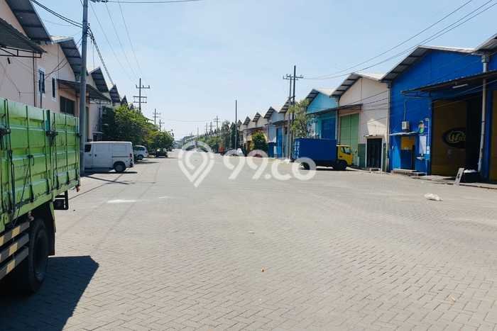 Gudang Paling Dicari LB 462m2 Dijual di Gedangan Gudang Paling Dicari LB 462m2 Dijual di Gedangan