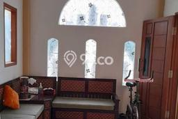Rumah Modern 4 KT di Ketintang Surabaya Full Furnished Rumah Modern 4 KT di Ketintang Surabaya Full Furnished