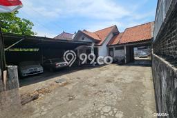 Rumah Eksklusif Siap Huni LT 390m2 di Rungkut, Surabaya Rumah Eksklusif Siap Huni LT 390m2 di Rungkut, Surabaya