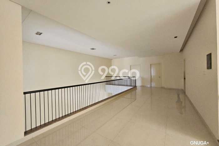 Hunian Elit LB 550m2 Siap Huni Desain Elegan di Jemursari, Surabaya Hunian Elit LB 550m2 Siap Huni Desain Elegan di Jemursari, Surabaya