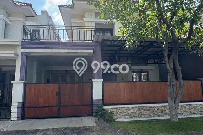 Rumah Mewah LB 200m2 Siap Pakai Desain Elegan di Ketintang, Surabaya Rumah Mewah LB 200m2 Siap Pakai Desain Elegan di Ketintang, Surabaya