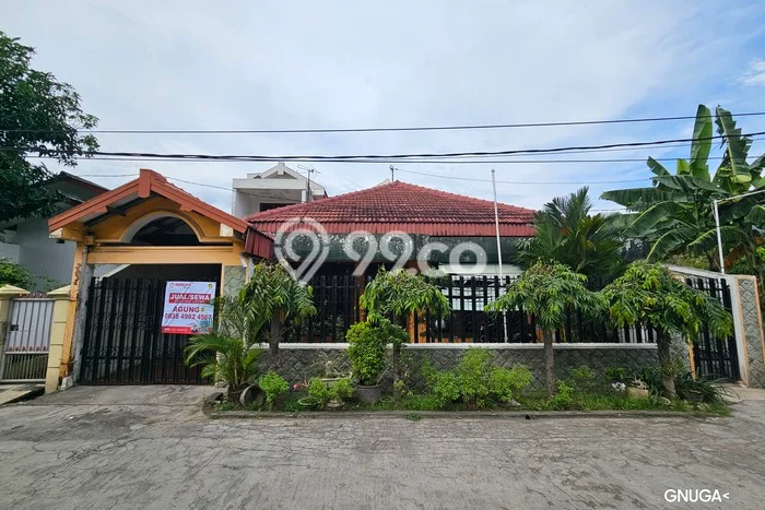 For Sale Rumah 6 Kamar Lokasi Strategis Nyaman dan Strategis di Waru For Sale Rumah 6 Kamar Lokasi Strategis Nyaman dan Strategis di Waru