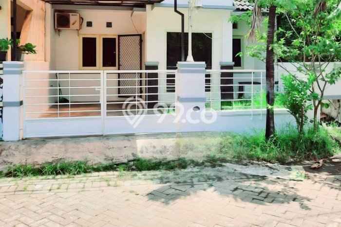 For Sale Rumah 2 Kamar Lokasi Ideal Nyaman dan Strategis di Waru For Sale Rumah 2 Kamar Lokasi Ideal Nyaman dan Strategis di Waru