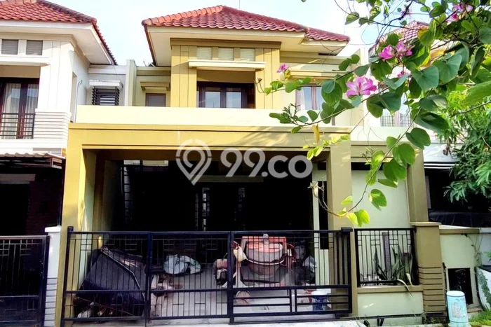 For Sale! Luxury House LT 144m2 Desain Modern di Ketintang For Sale! Luxury House LT 144m2 Desain Modern di Ketintang