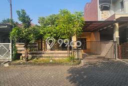 For Sale Hunian Rumah Terawat 3 KT di Ketintang, Surabaya For Sale Hunian Rumah Terawat 3 KT di Ketintang, Surabaya