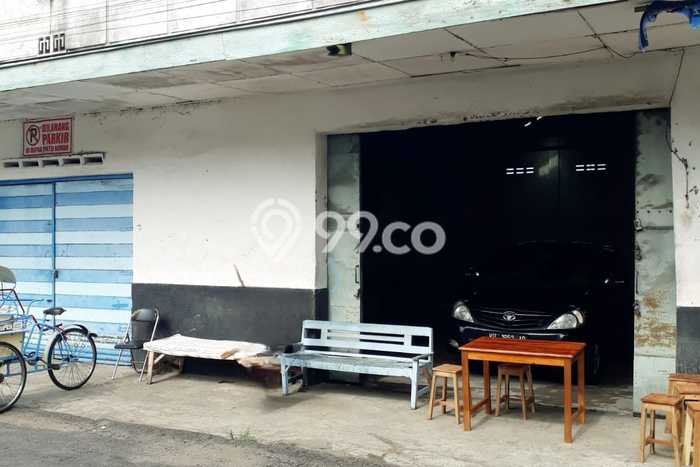 Gudang di Kediri, Luas 400m2m², Kawasan Komersial Gudang di Kediri, Luas 400m2m², Kawasan Komersial