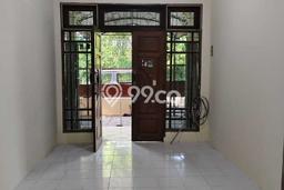 SPECIAL RATE! Rumah area Ketintang, 2 KT, Area Asri, Luas 108m² Bangunan 60m² SPECIAL RATE! Rumah area Ketintang, 2 KT, Area Asri, Luas 108m² Bangunan 60m²
