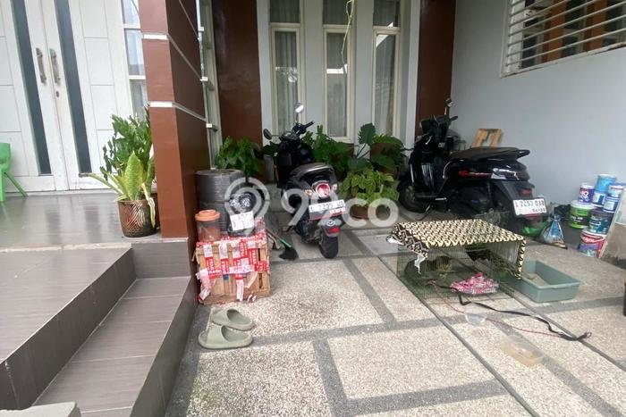Jual Rumah Bagus Siap Huni LB 96m2 di Menganti, Gresik Jual Rumah Bagus Siap Huni LB 96m2 di Menganti, Gresik
