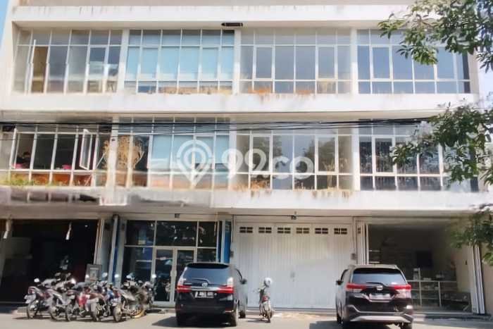 Unit Ruko Dijual di Rungkut Surabaya 190m2 Unit Ruko Dijual di Rungkut Surabaya 190m2