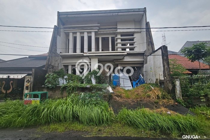 Dijual Cepat Rumah Favorit Siap Huni LB 350m2 di Rungkut, Surabaya Dijual Cepat Rumah Favorit Siap Huni LB 350m2 di Rungkut, Surabaya