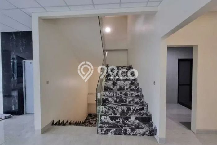 Kantor Bagus Dijual LB 2700m2 Lokasi Strategis Jakarta Selatan Area Cocok untuk Berbisnis Kantor Bagus Dijual LB 2700m2 Lokasi Strategis Jakarta Selatan Area Cocok untuk Berbisnis