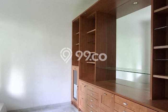 Hunian Modern dengan LT 450m2 & LB 650m2 Dikontrakkan di Mega Kuningan Hunian Modern dengan LT 450m2 & LB 650m2 Dikontrakkan di Mega Kuningan