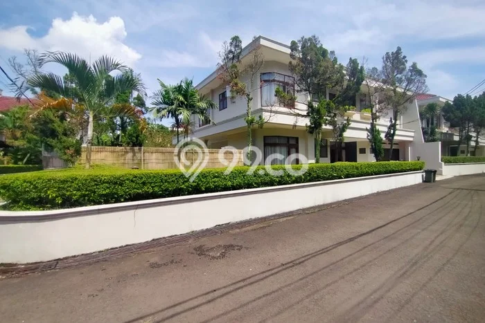 Rumah sewa siap huni 5 KT di Kebagusan, Jakarta Selatan Rumah sewa siap huni 5 KT di Kebagusan, Jakarta Selatan