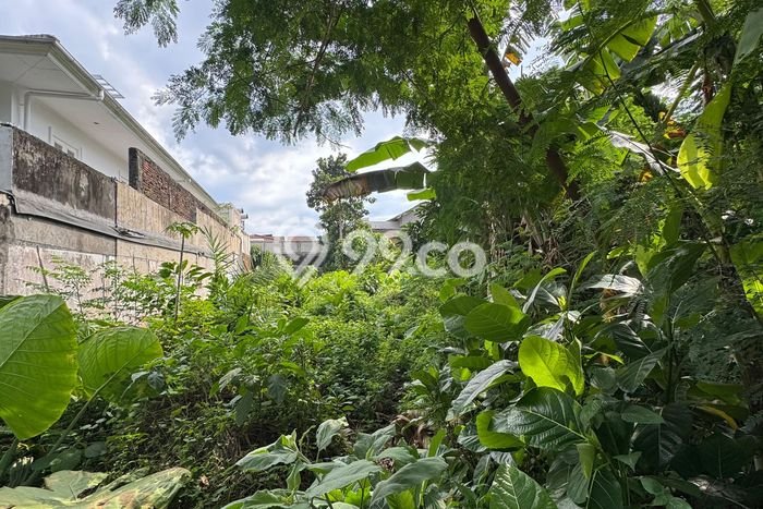 Lahan Kosong Dijual di Kebayoran Baru, Jakarta Selatan, Luas 697m2 Area Strategis Lahan Kosong Dijual di Kebayoran Baru, Jakarta Selatan, Luas 697m2 Area Strategis