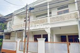 Rumah Luas Asri 3 KT Siap Huni di Taman Kopo Indah Bandung Rumah Luas Asri 3 KT Siap Huni di Taman Kopo Indah Bandung
