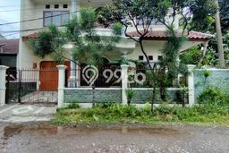 Rumah Modern 6 Kamar LT 278m2 di Taman Kopo Indah Rumah Modern 6 Kamar LT 278m2 di Taman Kopo Indah