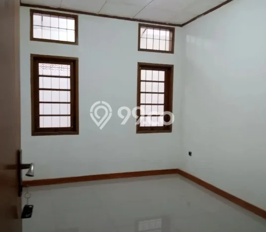 Disewakan Rumah Harga Terjangkau di Sukaluyu Bandung dengan 5 Kamar Tidur Disewakan Rumah Harga Terjangkau di Sukaluyu Bandung dengan 5 Kamar Tidur