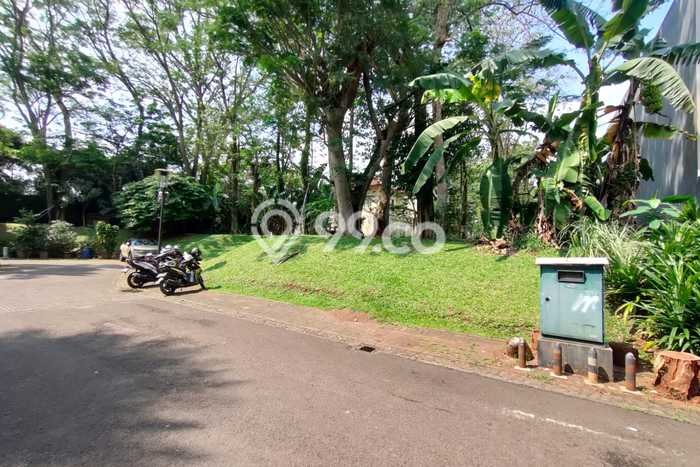 Tanah di BSD, Tangerang Selatan Luas 606m2 Dijual Segera Tanah di BSD, Tangerang Selatan Luas 606m2 Dijual Segera