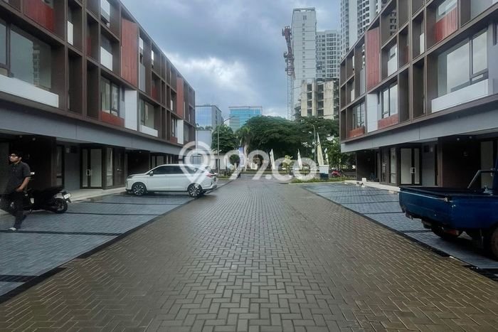 Ruko Bagus LT 50m2 LB 114m2 Dijual di BSD Tangerang Selatan Ruko Bagus LT 50m2 LB 114m2 Dijual di BSD Tangerang Selatan
