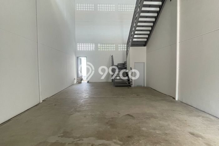 Unit Gudang Dijual di Tangerang LT 120m2 & LB 138m2 Unit Gudang Dijual di Tangerang LT 120m2 & LB 138m2