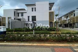 Rumah Luxury Modern Tanpa Renovasi di BSD Tangerang Rumah Luxury Modern Tanpa Renovasi di BSD Tangerang