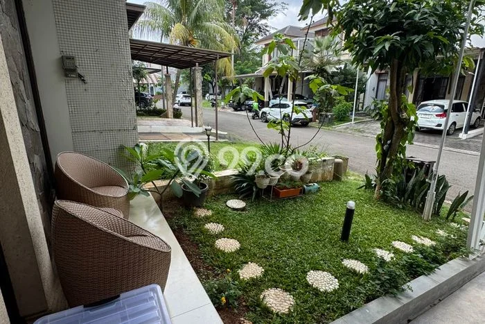 Rumah Elit Modern Tanpa Renovasi di BSD Tangerang Rumah Elit Modern Tanpa Renovasi di BSD Tangerang