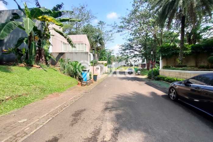 Tanah Strategis Dijual di BSD Tangerang Selatan 606m2 Tanah Strategis Dijual di BSD Tangerang Selatan 606m2