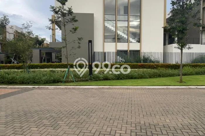 Hunian Elit LB 450m2 Siap Huni Desain Elegan di BSD City, Tangerang Hunian Elit LB 450m2 Siap Huni Desain Elegan di BSD City, Tangerang
