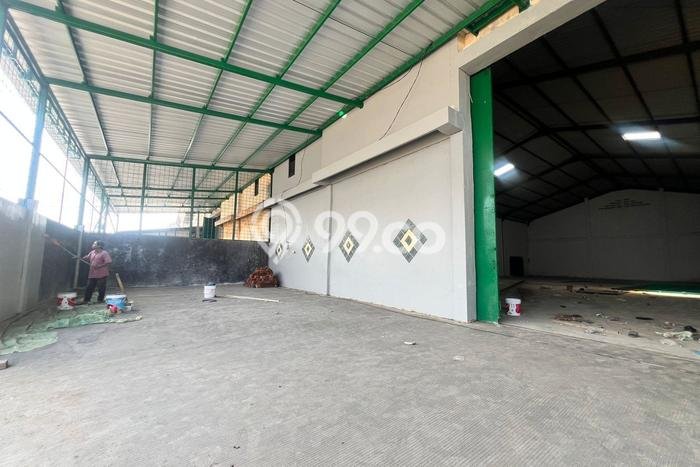 Disewakan Gudang di Kawasan Ramai Dadap Luas 980m2 Disewakan Gudang di Kawasan Ramai Dadap Luas 980m2