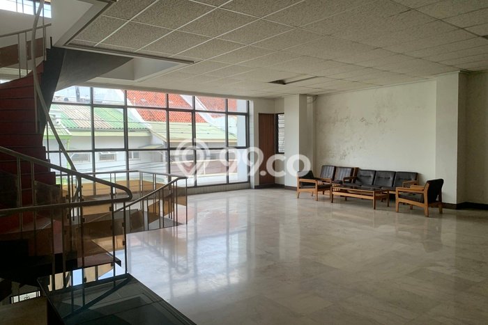 Area Ramai! Kantor Dijual di Semarang Tengah untuk Bisnis Luas Bangunan 960m2 Area Ramai! Kantor Dijual di Semarang Tengah untuk Bisnis Luas Bangunan 960m2