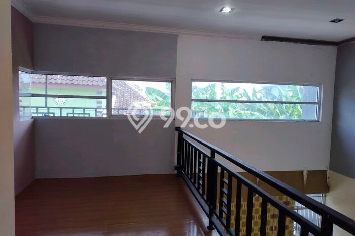 Rumah Luas Asri 3 KT Siap Huni di Karanganyar Surakarta Rumah Luas Asri 3 KT Siap Huni di Karanganyar Surakarta
