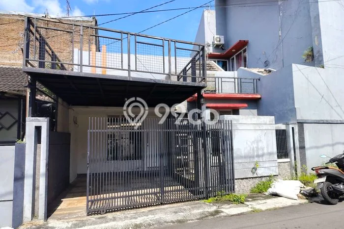 Hunian Cantik Modern Lb 70m2 di Grogol, Solo Hunian Cantik Modern Lb 70m2 di Grogol, Solo