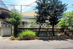 Properti Nyaman 5 KT Luas Tanah 600m2m² di Kupang, Surabaya Properti Nyaman 5 KT Luas Tanah 600m2m² di Kupang, Surabaya