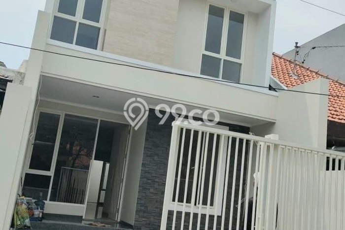 Rumah Eksklusif Dijual LT 150m2 di Sukolilo, Surabaya Rumah Eksklusif Dijual LT 150m2 di Sukolilo, Surabaya