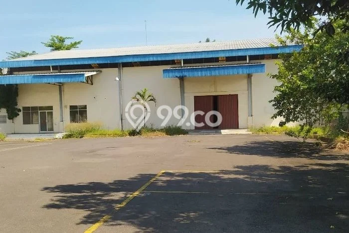 Unit Gudang Dijual di Sumbersari Jember Luas Tanah 3476m2, Luas Bangunan 460m2 Unit Gudang Dijual di Sumbersari Jember Luas Tanah 3476m2, Luas Bangunan 460m2