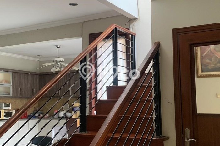 Ready to Use! Premium House LT 277m2 Desain Modern di Citra Grand Ready to Use! Premium House LT 277m2 Desain Modern di Citra Grand