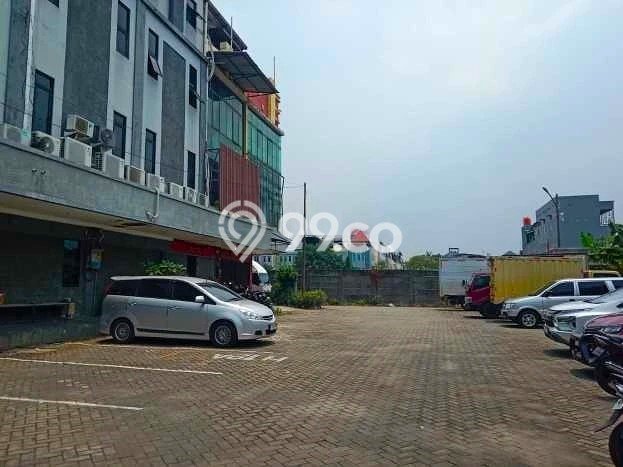 Disewakan Ruko di Kawasan Ramai Bandengan Luas 600m2 Disewakan Ruko di Kawasan Ramai Bandengan Luas 600m2