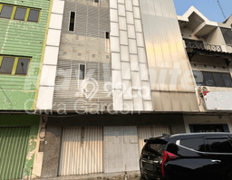 Ruko Dijual di Jakarta Barat LT 135m2 & LB 530m2 Lokasi Terbaik! Ruko Dijual di Jakarta Barat LT 135m2 & LB 530m2 Lokasi Terbaik!