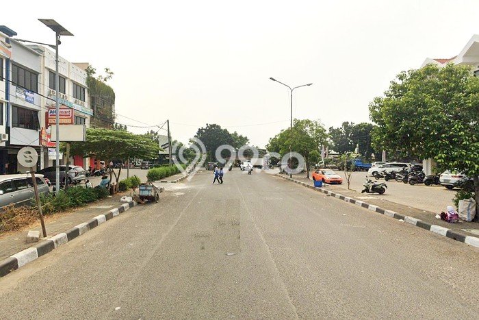 Dijual Ruko Strategis Kawasan Daan Mogot, Luas 195m², Mainroad, Area Bisnis Dijual Ruko Strategis Kawasan Daan Mogot, Luas 195m², Mainroad, Area Bisnis