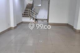Ruko Disewa di Kembangan, Jakarta Barat, LT 62m2 / LB 333m2 Ruko Disewa di Kembangan, Jakarta Barat, LT 62m2 / LB 333m2