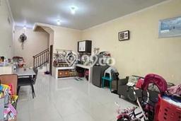 Disewakan! Rumah 2 Kamar Tidur &
2 Kamar Mandi di Duri Kosambi, Jakarta Barat Disewakan! Rumah 2 Kamar Tidur &
2 Kamar Mandi di Duri Kosambi, Jakarta Barat