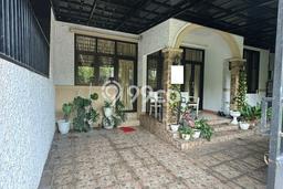 Rumah Elit LB 220m2 Siap Huni Desain Elegan di BSD, Tangerang Rumah Elit LB 220m2 Siap Huni Desain Elegan di BSD, Tangerang