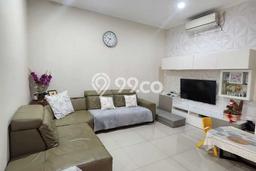 Rumah Nyaman Green Lake City, Lingkungan Tenang - LT 180m² Rumah Nyaman Green Lake City, Lingkungan Tenang - LT 180m²