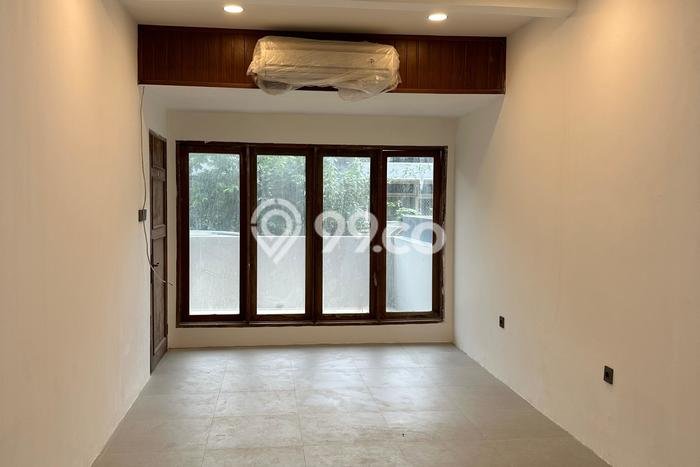 Dijual Rumah Mewah Exclusive di Kebon Jeruk, Jakarta Barat Dijual Rumah Mewah Exclusive di Kebon Jeruk, Jakarta Barat