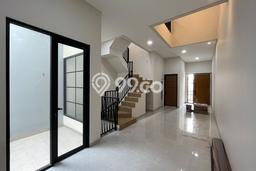 For Sale! Premium House LT 90m2 Desain Elegan di Tomang For Sale! Premium House LT 90m2 Desain Elegan di Tomang