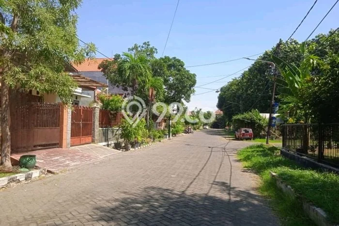 Disewakan Cepat Rumah Kondisi Bagus di Kawasan Tenggilis Mejoyo, Surabaya Disewakan Cepat Rumah Kondisi Bagus di Kawasan Tenggilis Mejoyo, Surabaya