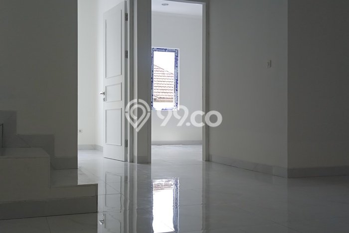 For Sale! Luxury House LT 75m2 Desain Elegan di Duri Kepa For Sale! Luxury House LT 75m2 Desain Elegan di Duri Kepa