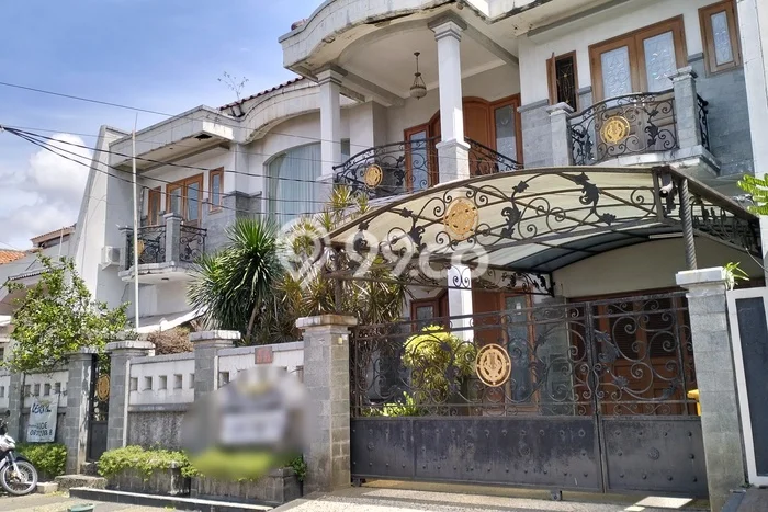 Hunian Mewah LB 400m2 Siap Huni Desain Elegan di Lebak Bulus, Jakarta Selatan Hunian Mewah LB 400m2 Siap Huni Desain Elegan di Lebak Bulus, Jakarta Selatan